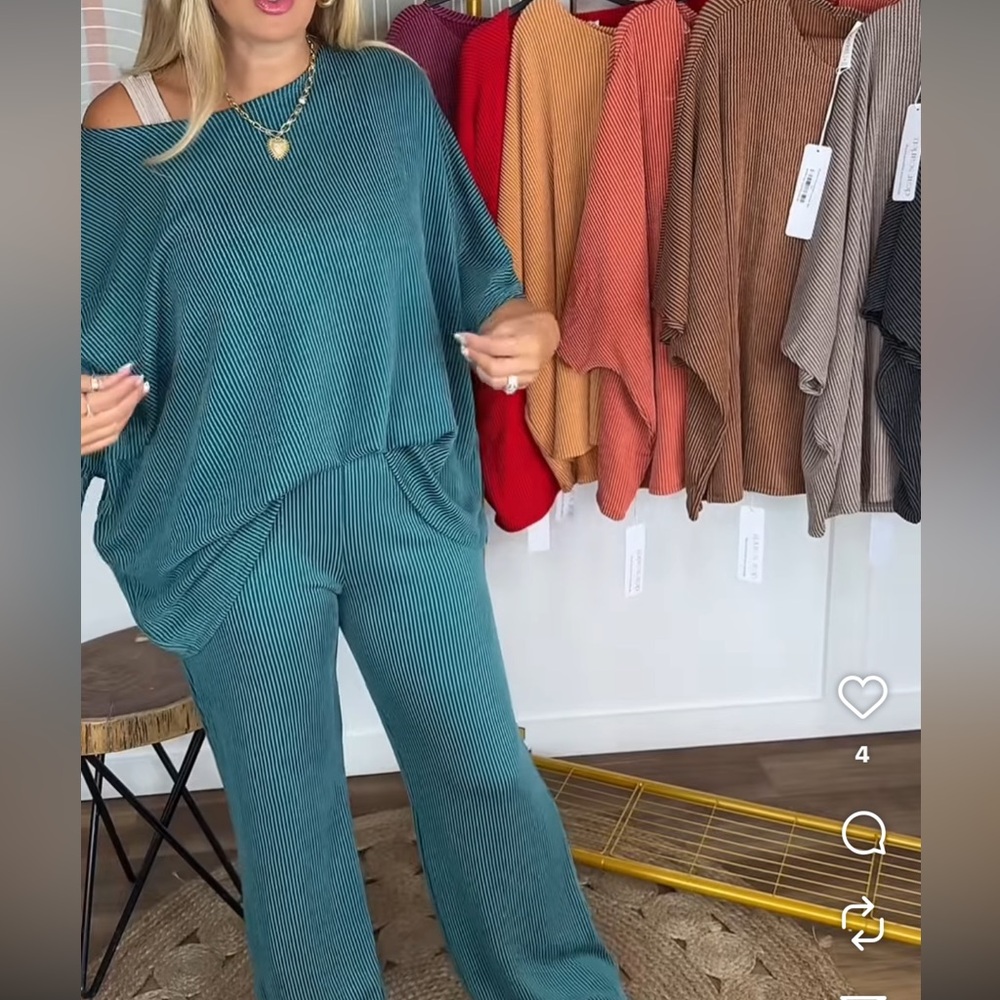 Dear Scarlett Travelers Ribbed Charcoal Wide Leg Pants & Top Set - Picture 6 of 9
